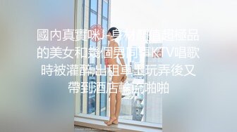   眼镜大叔的小母狗 浴室掏出JB就要吸 抱起来猛操 美臀骑乘位 各种姿势尽情输出