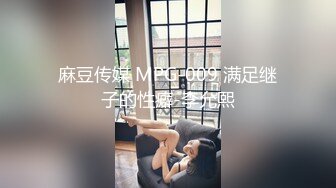 跟丰满的熟女出来开房只能躺着享受