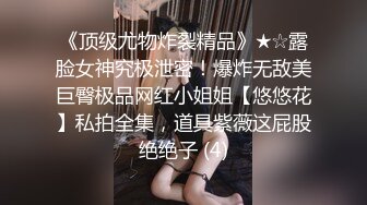 【伪娘小奶猫】勾引超帅绿衣服高中生,射了十多股