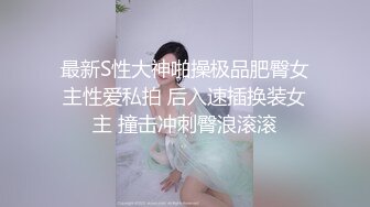 漫展现场牛B大神超近距离贴B拍洛丽塔无内美女的极品美鲍