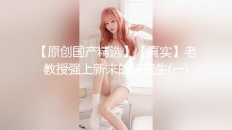 商场女厕全景偷拍高颜值短发美女的多毛小黑鲍