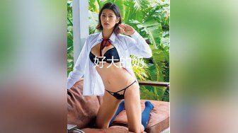 年轻短发学生头新人妹子，贫乳苗条身材，互玩69，无套女上位打桩