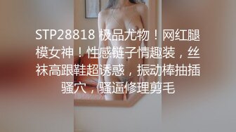 TWTP商场女厕超近距离细细观赏5位年轻妹子尿2尿 (2)