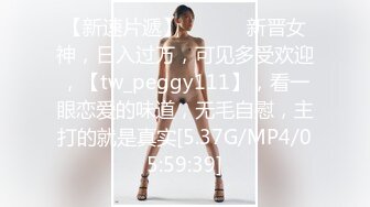 小哥工地健身玩弄大屁股骚奶子少妇，后入爆草揉着骚奶子无套抽插，直接内射让骚逼舔鸡巴，撅着屁股抠她菊花