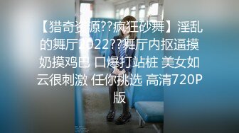 白色连衣短裙时尚美女戴着礼帽丰腴嫩嫩肉体很是诱人，舔吸鸡巴脱光光奶子又挺又大屁股饱满啪啪狠狠操